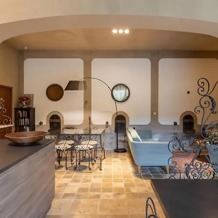 Dom wakacyjny Grande Maison De Charme A 5 Mn Du Centre Narbona