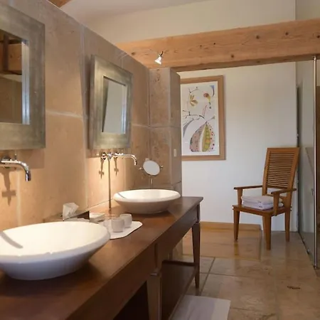 Grande Maison De Charme A 5 Mn Du Centre Holiday home *