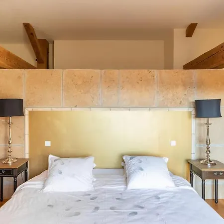 Grande Maison De Charme A 5 Mn Du Centre Holiday home *