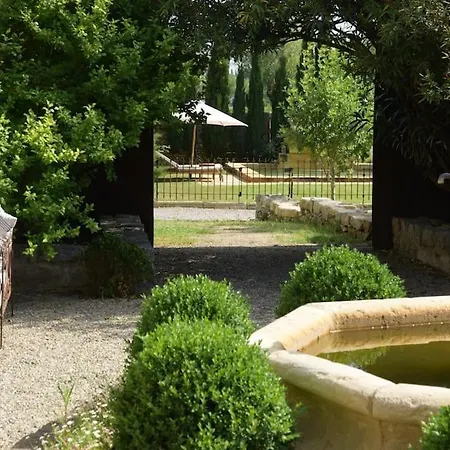 Holiday home Grande Maison De Charme A 5 Mn Du Centre
